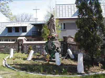 FIGURA  N.M.P. NIEPOKALANEJ 