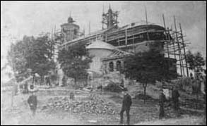 Rozbudowa ko�cio�a w Go�onogu w 1892 r.