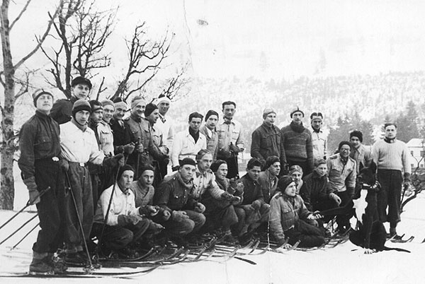 Rok 1937 Zwardo� kurs narciarski